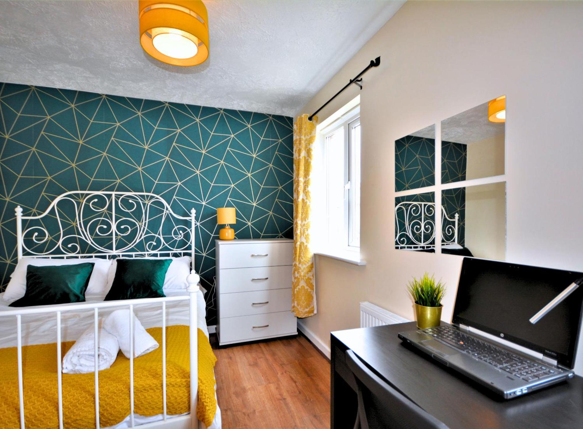 Manchester Townhouse By Bevolve - 4 Bedrooms - Free Parking Exterior foto